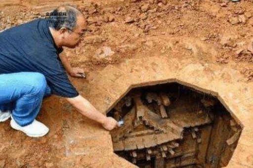 张飞出土后的死尸照片(  难道张飞的尸体真的不见了)