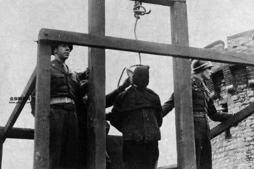 绞刑是怎么死法(窒息还是骨折)