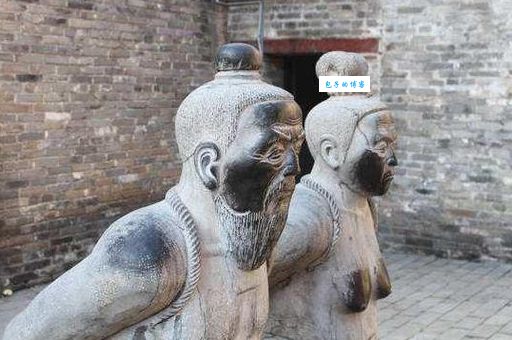 秦桧跪像在哪个地方在今天的什么地方(还有哪些地方也放着)