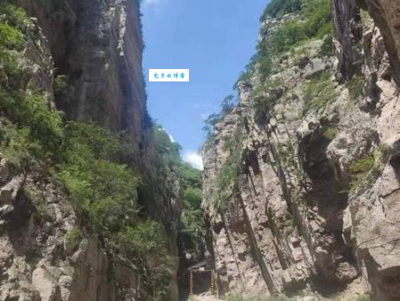 五座山谷一线天代表什么生肖(它隐藏着什么寓意)