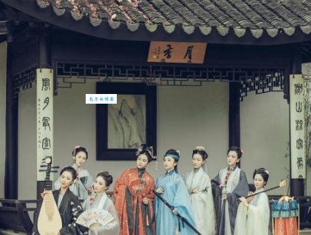 她是著名的“秦淮八艳”之一，为爱守候三十年，有情人终成兄妹