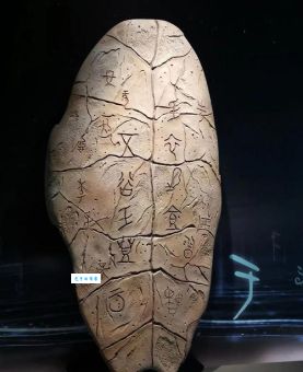 甲骨文的出现：商代人的生活记录簿