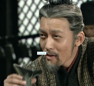 李斯是怎么死的?李斯向秦始皇提了什么建议