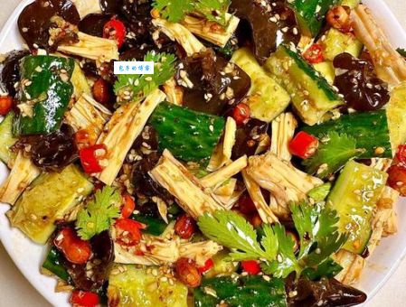 麻酱素什锦是什么地方的菜 原来这道菜来自这里