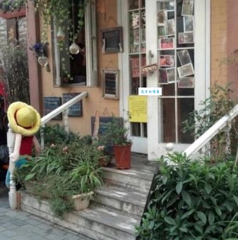 初恋的阳台是什么意思？看完这个故事终于明白了！